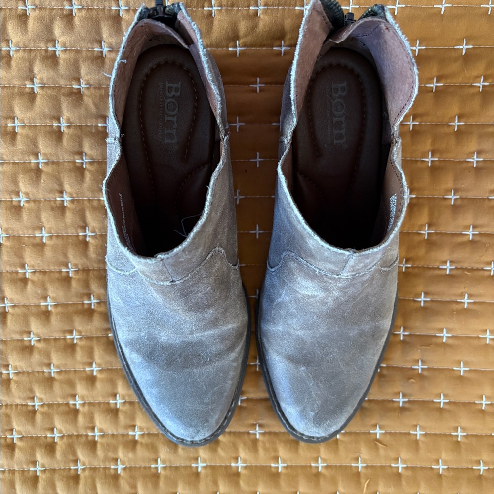 Born Men's Gray Leather Boots
